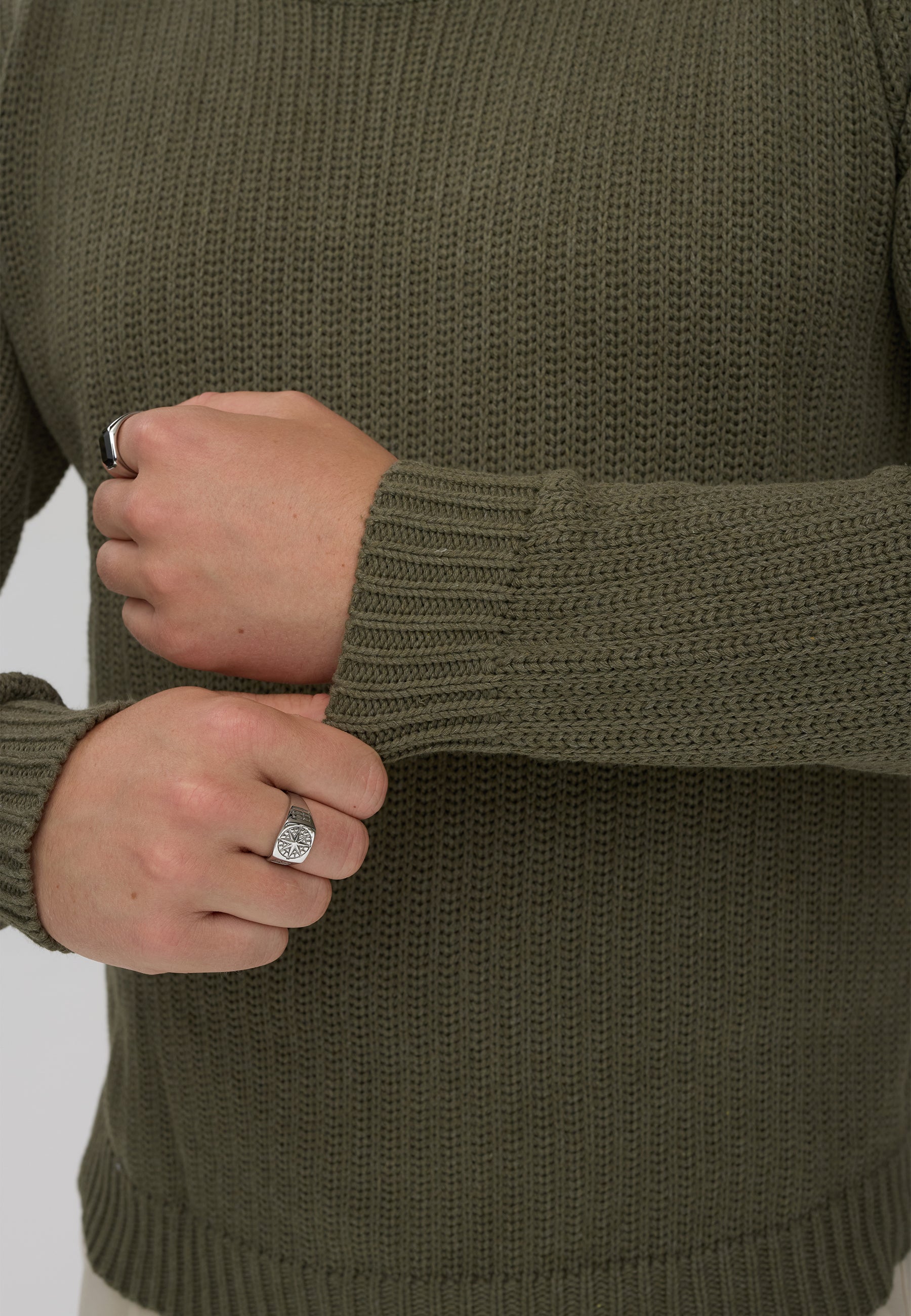 DXNMXRK. DXFae Knitwear Olive green